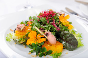 how-to-use-edible-flowers-shrimp-salad